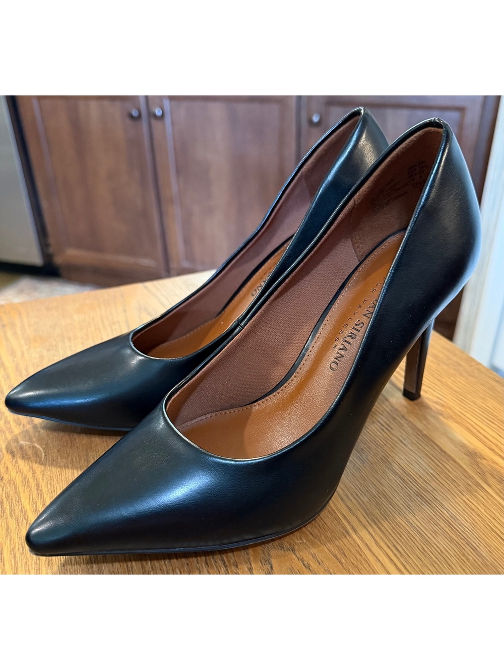 Christian Siriano Black Leather Pointed Toe Stiletto Pumps Size 6